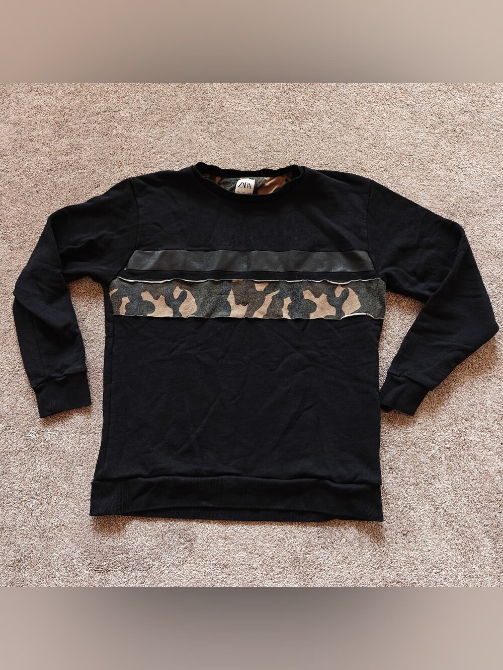 ZARA Man Black Crewneck Sweatshirt — Camo & Faux Leather Stripe Detail (Size L)